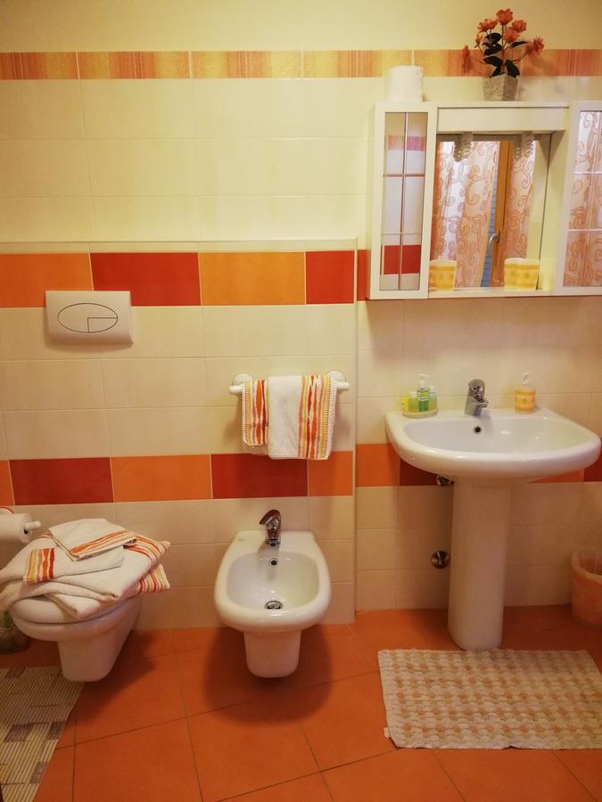 Monasterolo del Castello B&B Notte E Di מראה חיצוני תמונה